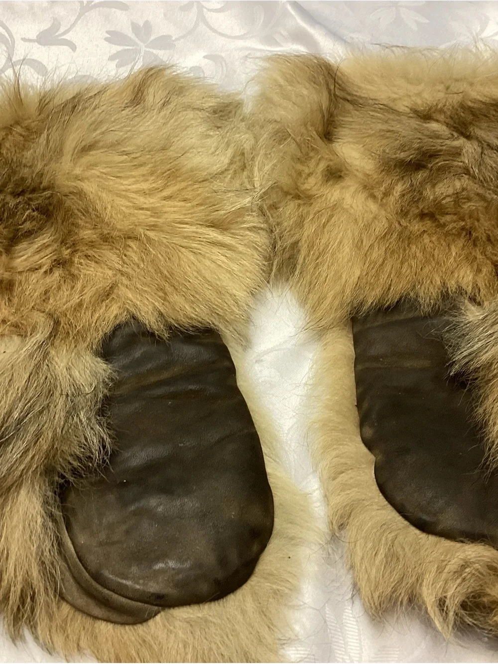 Fur Alaskan amazing vintage Mittens Gigantic sized must see ♥️♥️♥️♥️